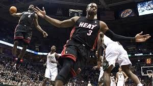 全英羽球超级1000赛 ｜ 苦战3局挫托马波波夫 李诗沣8强战拉沙森